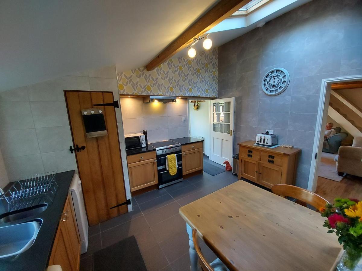Saughall Mill Farm Cottage Chester Bagian luar foto